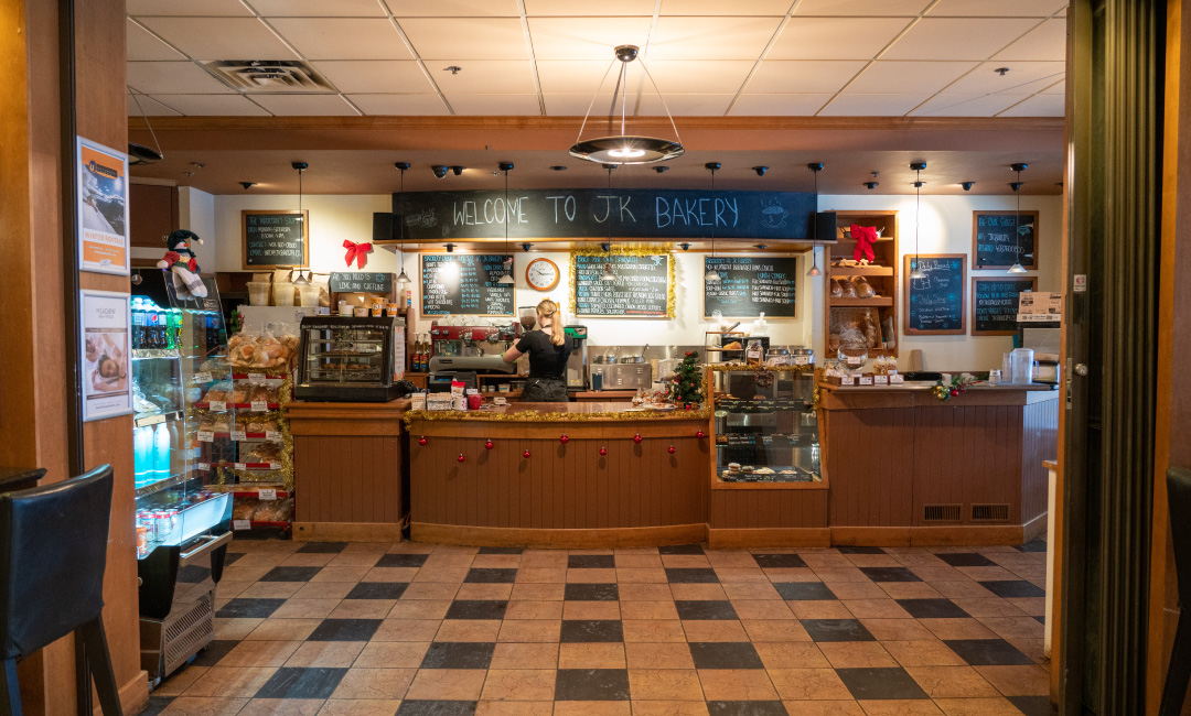 Wolf & Bear Mall Coffee Shop